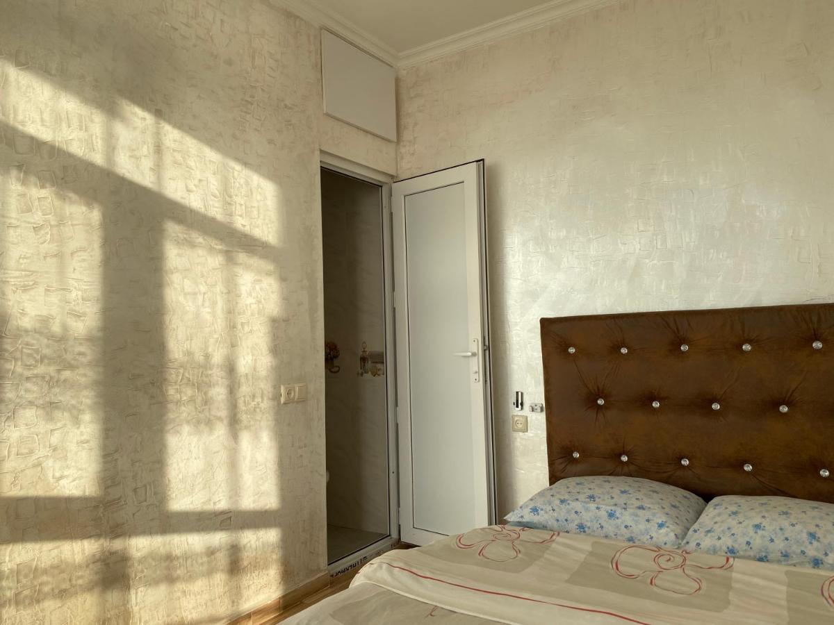 Merab House บาทูมิ ภายนอก รูปภาพ