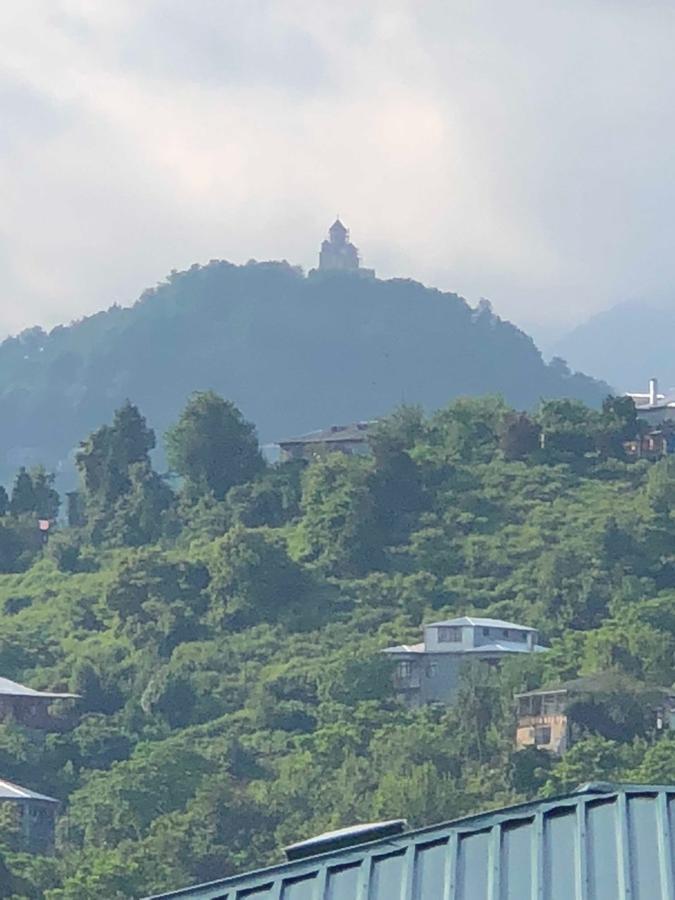 Merab House บาทูมิ ภายนอก รูปภาพ